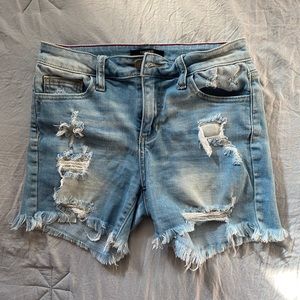 Forever 21 Distressed Denim Shorts Size 24